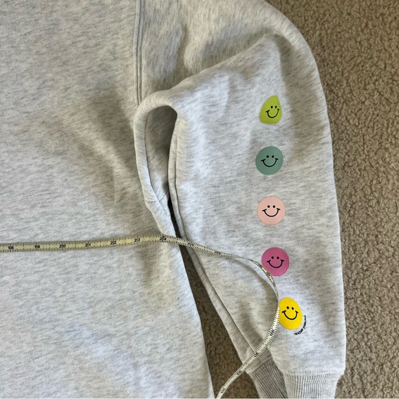 Fraiser Sterling Smiley Gal Crewneck Cropped Sweatshirt, Size L - Picture 7 of 7